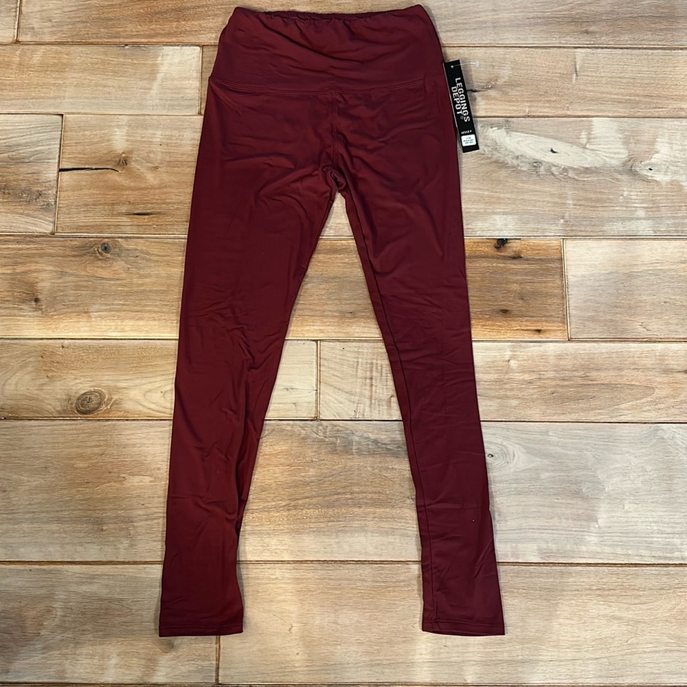 Leggings Depot, maroon color